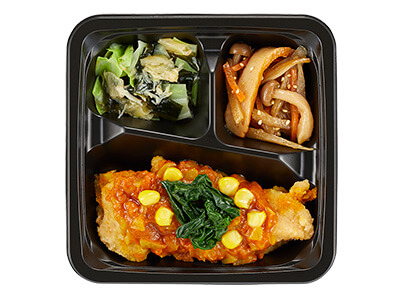 食のそよ風公式サイトに掲載されていた鶏肉のカレーソースがけの写真